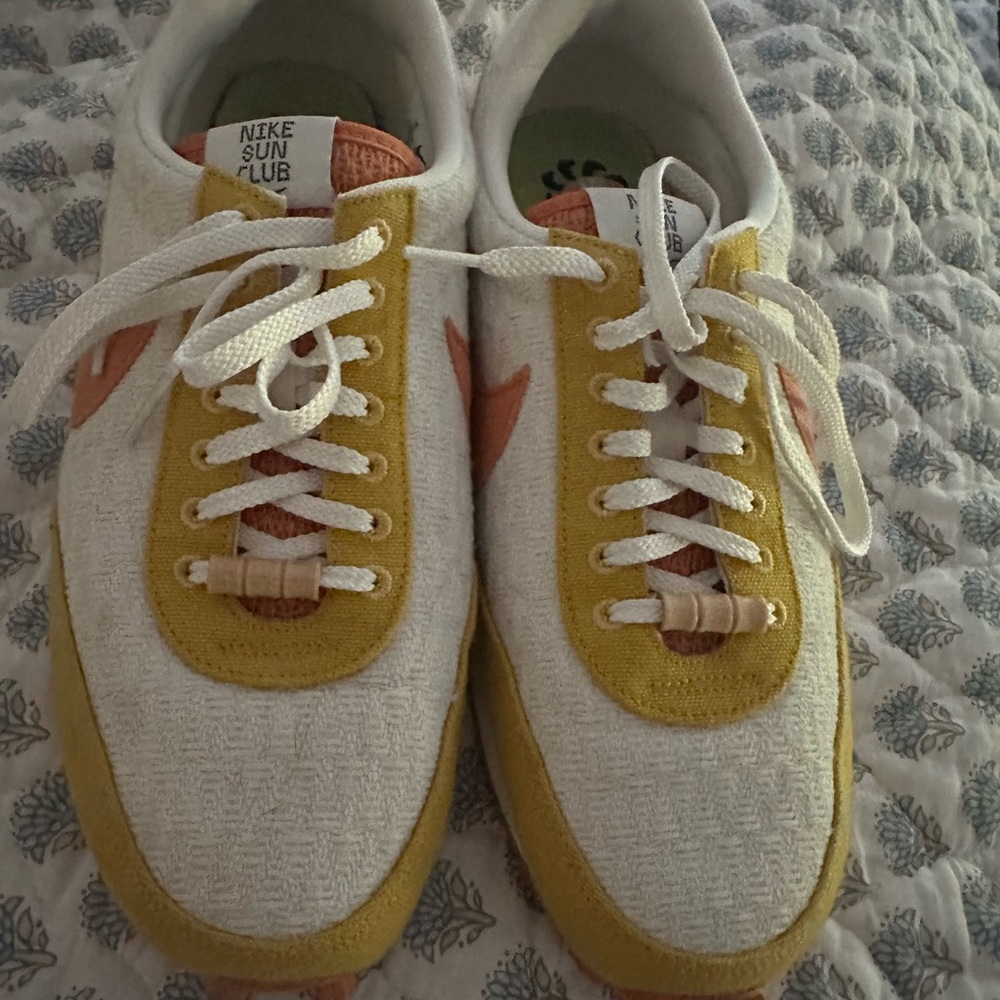 Nike Sun Club Hot Curry sneakers HTF size 10 EUC pink yellow sun - Picture 5 of 5
